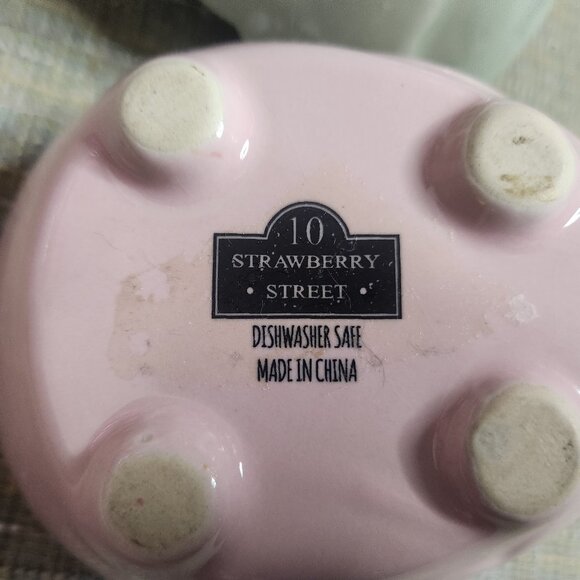 10 Strawberry Street Colorful Pastel Elephant Trunk Measuring Cups 4 Set Stackin - Picture 4 of 8